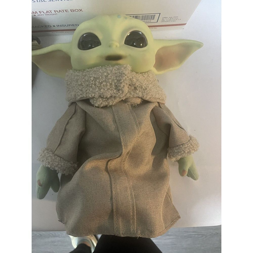 NEW Star Wars Mandalorian The Child Baby Yoda 11" Premium Talking Plush Toy, Bag - Picture 5 of 5